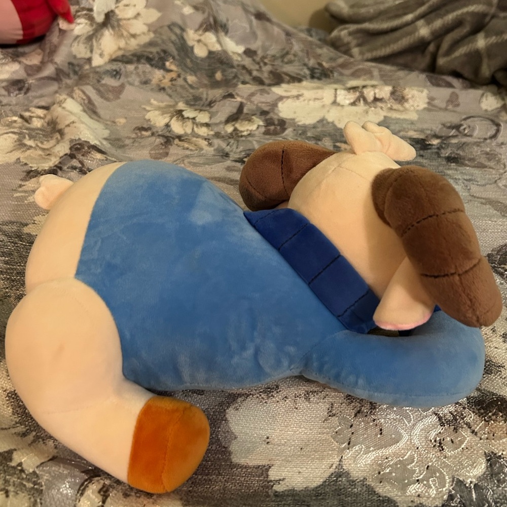 Sleepy time Rammie plush
Jschlatt - Picture 4 of 5